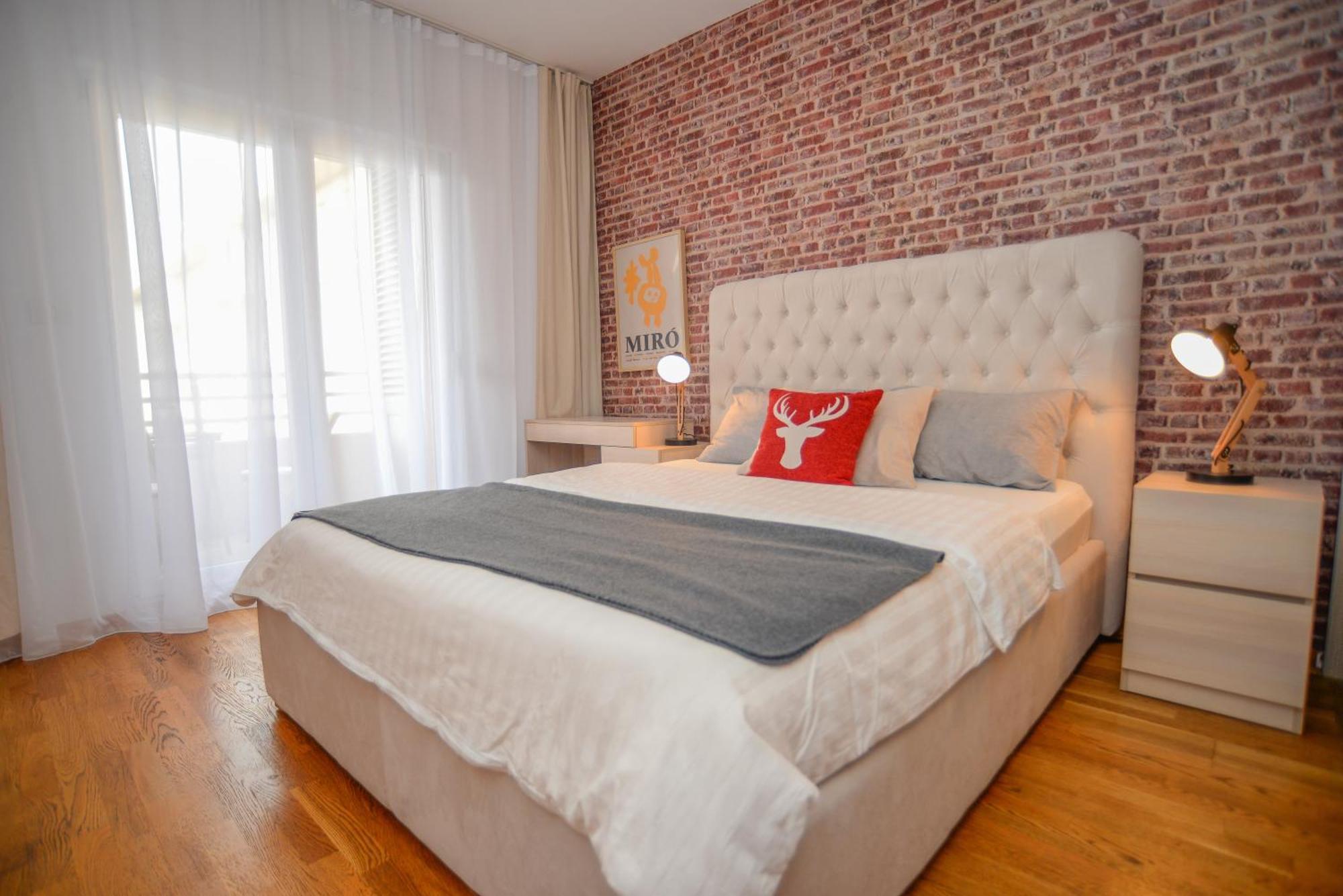 Lovely Apartment At City Quart พอดโกริกา ภายนอก รูปภาพ